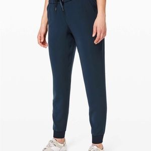 Lululemon women's high rise jogger size 8